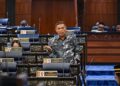 SAIFUDDIN Nasution Ismail ketika sesi soal lisan di Dewan Rakyat, semalam. – JABATAN PENERANGAN