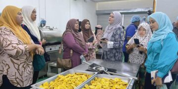 PROGRAM Mentor Mentee anjuran FAMA Terengganu di kilang PakCHIPS.