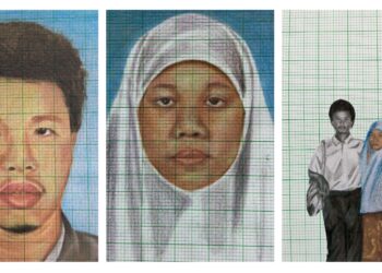 Hasil karya ini dihasilkan selepas melalui tracing dan rendering, diimbas serta dicetak semula di atas kertas graf, menjadi ruang dialog antara memori lama dan interpretasi seni kini.