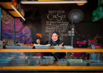SITI Suhaila Isnin popular di kafe Suarasa by Ciksue