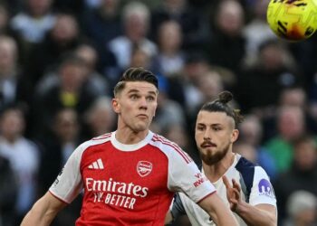 Viktor Gyokeres kembali menemui sentuhan sejak menyertai The Gunners dari Sporting Lisbon tahun lalu. - AFP