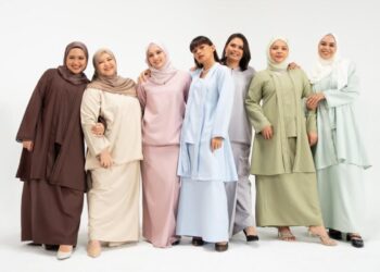 PELBAGAI pilihan kebaya, kurung kedah dan baju Melayu untuk digayakan di Aidilfitri.