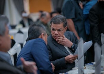 SAIFUDDIN Nasution Ismail ketika hadir majlis amanat kepada warga AKPS di Putrajaya. - UTUSAN/FAIZ ALIF ZUBIR