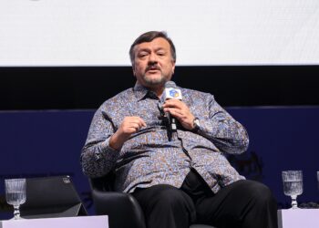 MENTERI Kewangan II, Datuk Seri Amir Hamzah Azizan ketika sesi dialog Dasar Fiskal dan Monetari pada Forum Ekonomi Malaysia (FEM) 2026 di Pusat Konvensyen Kuala Lumpur (KLCC) di sini hari ini