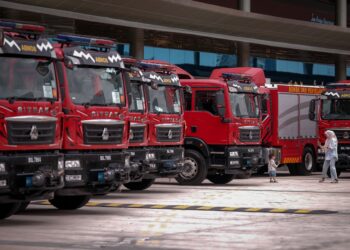 Jabatan Bomba dan Penyelamat Malaysia (JBPM) hari ini menerima 30 unit jentera Fire Rescue Tender (FRT) baharu bagi menggantikan jentera bomba usang yang telah melebihi usia 20 tahun. - UTUSAN/FAIZ ALIF ZUBIR