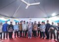 FADHLINA Sidek (tengah) ketika hadir menyampaikan sumbangan Iftar MADANI kepada masjid dan surau dalam kawasan Parlimen Nibong Tebal di pekarangan Masjid As-Solihin, Kampung Kepala Gajah, Nibong Tebal, Pulau Pinang.