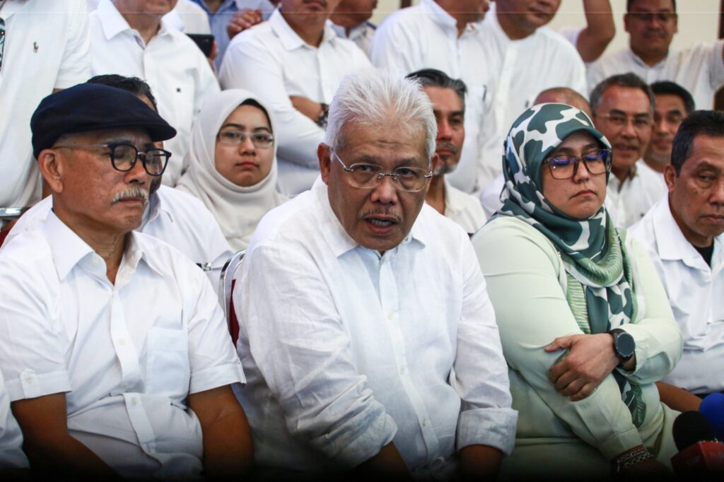 Hamzah dakwa dapat sokongan 19 MP Bersatu, terima nasihat Hadi Awang
