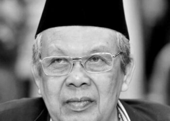 TUN Abdul Hamid Mohamad meninggal dunia pada usia 84 tahun hari ini.
