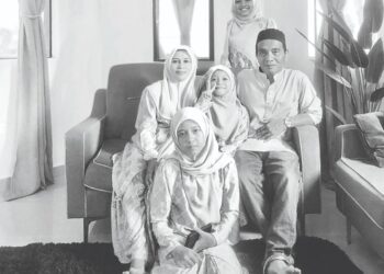 BAPA, ibu dan tiga anak yang terkorban dalam kebakaran sebuah rumah di Kampung Pamah Kulat, Raub, awal pagi semalam.