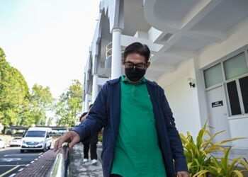 WONG Phan Sang dijatuhi hukuman denda RM2,000 oleh Mahkamah Majistret Batu Gajah selepas mengaku bersalah melakukan khianat terhadap seekor anjing liar, bulan lalu.