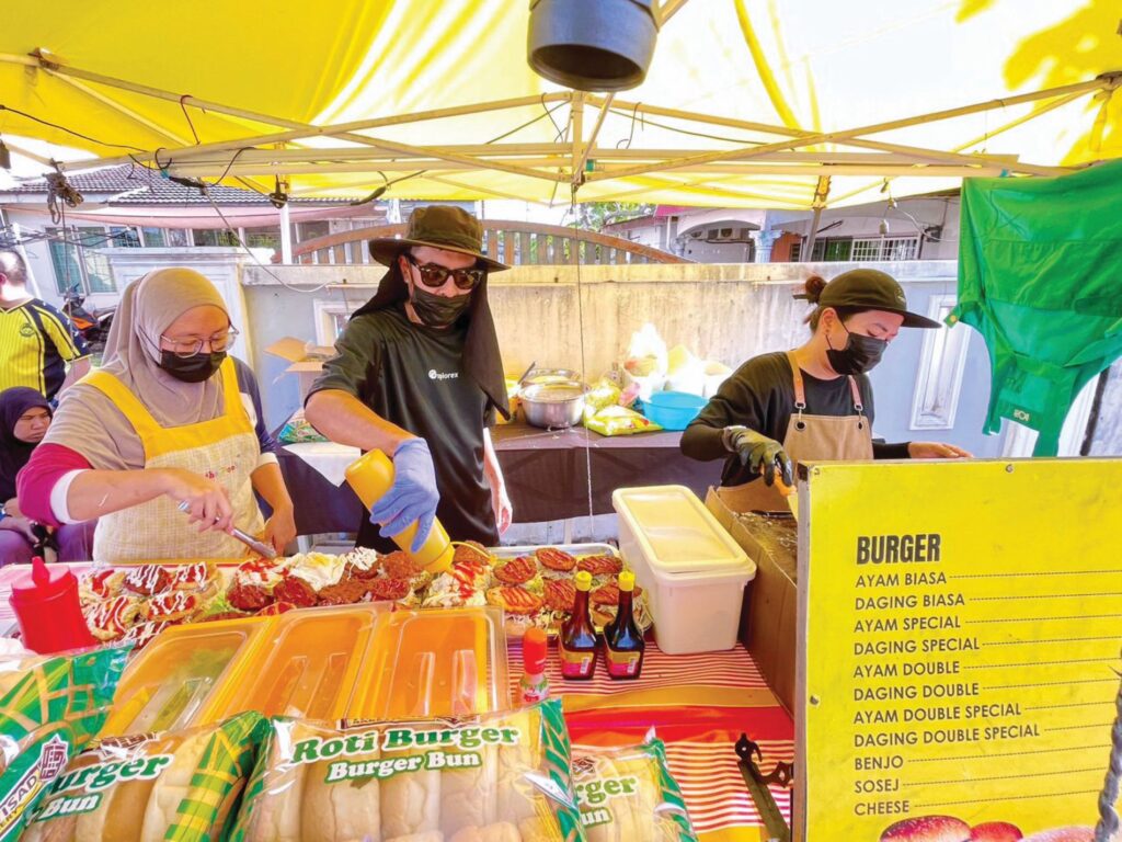 Kekal jual burger RM2 sejak 2019