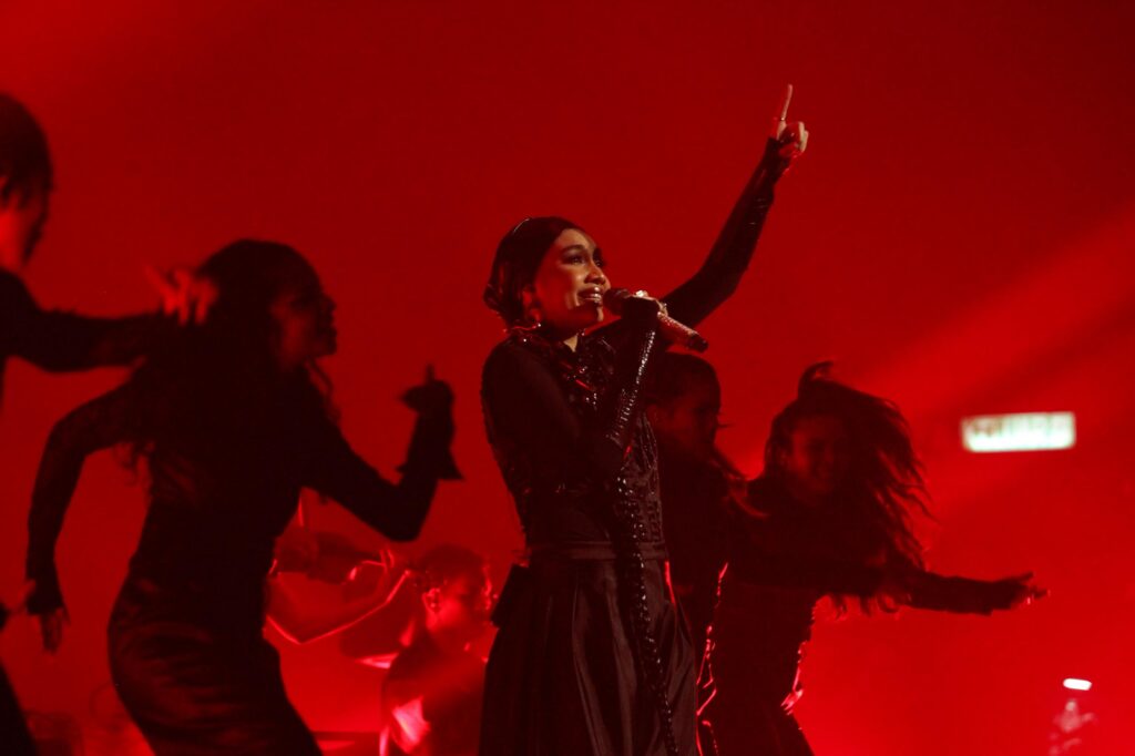 Sudah 12 tahun rupanya saya di Los Angeles – Yuna nyanyikan lagu eksklusif di konsert