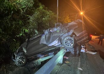 KEADAAN kereta yang terbabas di Kilometer 32.4, Jalan Kuala Kangsar-Gerik menyebabkan seorang maut.