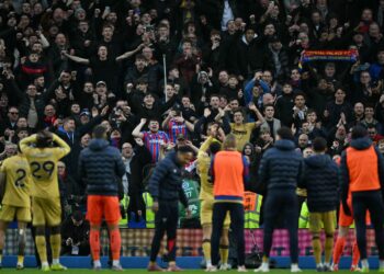 Tekanan terhadap Glasner semakin memuncak selepas beliau mengesahkan akan meninggalkan Palace pada penghujung musim ini, dengan sebahagian penyokong melaungkan desakan supaya beliau dipecat lebih awal. - AFP