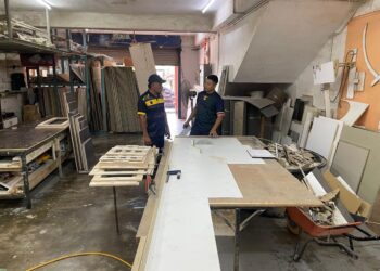 PGA menjalankan operasi di sebuah kilang perabot yang beroperasi secara haram di Kawasan Perindustrian Meil di Kuala Kangsar semalam.