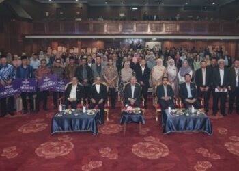 MAJLIS Penyampaian Hadiah Sastera Penulisan Kreatif DBP yang dihadiri oleh Timbalan Perdana Menteri, Datuk Seri Fadillah Yusof yang menimbulkan rasa tidak puas hati dalam kalangan segelintir penulis kerana tiada pemenang utama, baru -baru ini. –  MINGGUAN/AMIR KHALID