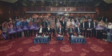 MAJLIS Penyampaian Hadiah Sastera Penulisan Kreatif DBP yang dihadiri oleh Timbalan Perdana Menteri, Datuk Seri Fadillah Yusof yang menimbulkan rasa tidak puas hati dalam kalangan segelintir penulis kerana tiada pemenang utama, baru -baru ini. – MINGGUAN/AMIR KHALID