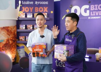 BRYAN Loo (kiri) dan Pinn Yang (kanan) ketika kempen e-baucar ‘OG Big Bang Livestream’ 12 jam secara langsung di TikTok Shop.
