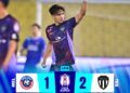 AKHYAR Rashid meraikan jaringan gol pertama buat Terengganu FC pada aksi menentang Melaka FC di Stadium Hang Jebat, malam tadi.-IHSAN MFL