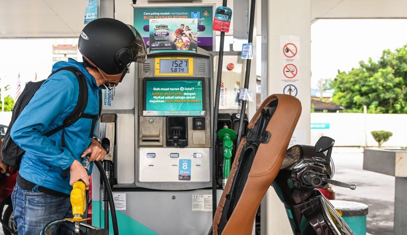 RON95: Kerajaan jimat RM3 bilion setahun