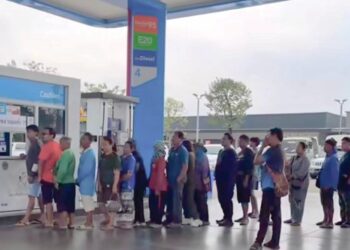 KEBANYAKAN stesen minyak menghadkan pembelian bahan api mengikut kuota ekoran kekurangan bekalan di Thailand.
