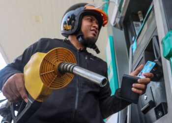 KERAJAAN berdepan  dilema pengagihan subsidi selepas mengurangkan kuota dari 300 liter dengan kadar RM1.99 per liter sebulan kepada 200 liter.