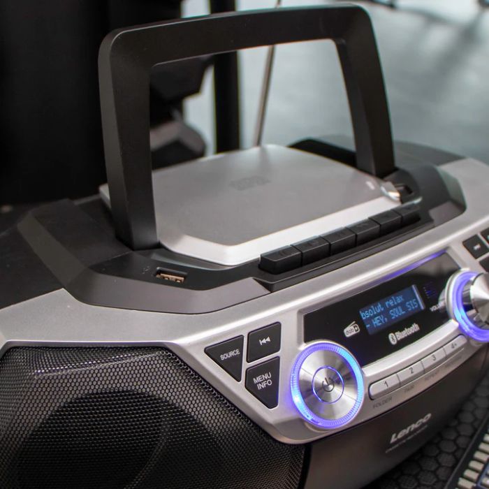 Penduduk Trolak tidak dapat siaran radio