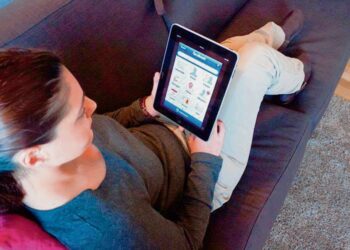 RAMADAN hadir sebagai ruang terbaik untuk berhenti sejenak dan menilai semula hubungan manusia dengan teknologi.