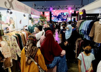 KEBERKATAN Ramadan sebenar tercapai apabila madrasah rohani dan manfaat sosial serta ekonomi diurus dengan seimbang.