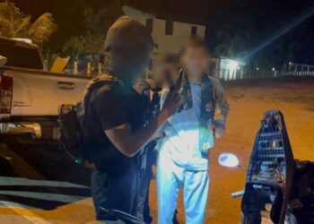 SALAH seorang daripada lima suspek yang disyaki terlibat dalam beberapa siri keganasan di Yala dan Narathiwat, Thailand ditahan dalam dua operasi. – IHSAN ISOC 4