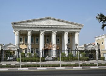 SEBUAH vila yang terdapat di Dubai. - AFP