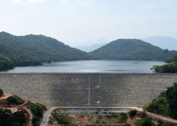 GAMBAR fail empangan dan takungan hidroelektrik serta pengairan Moragahakanda, tengah Sri Lanka. - AFP