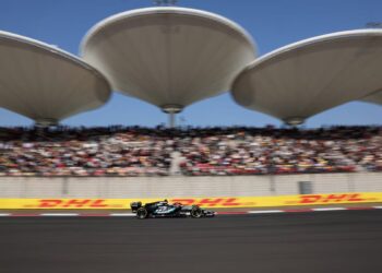 KIMI Antonelli ketika beraksi di Shanghai, China, hari ini. - AFP