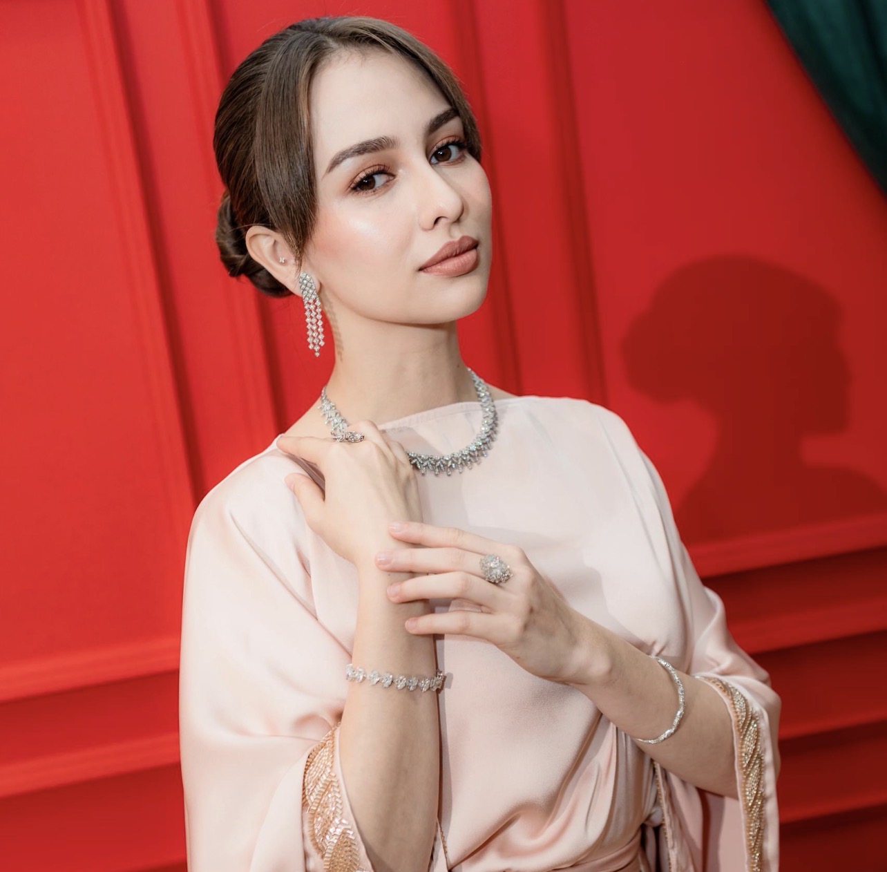 Anna Jobling hantar 1,000 kad raya kepada peminat