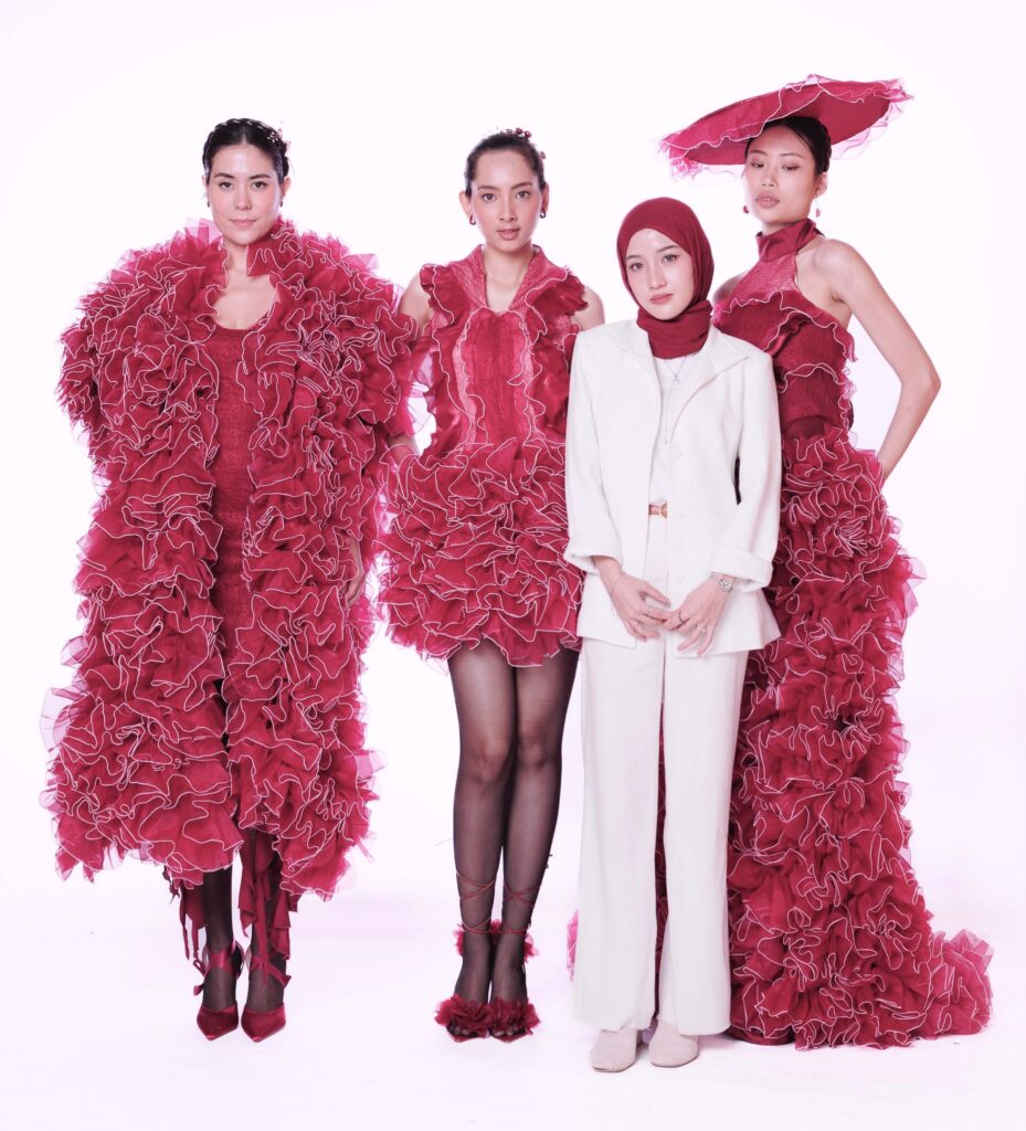 Busana inspirasi otak manusia