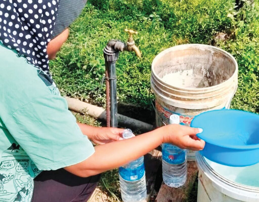Penduduk derita berhari raya tanpa air