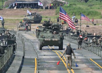 LATIHAN ketenteraan antara Korea-Selatan dan AS diteruskan ketika perang Iran masih berlaku. - AFP
