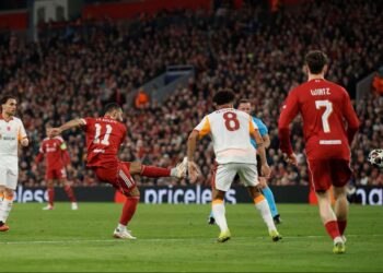 CABARAN lebih besar menanti Liverpool apabila bakal berdepan PSG di suku akhir yang sebelum ini menyingkirkan Chelsea dengan agregat besar.-AFP