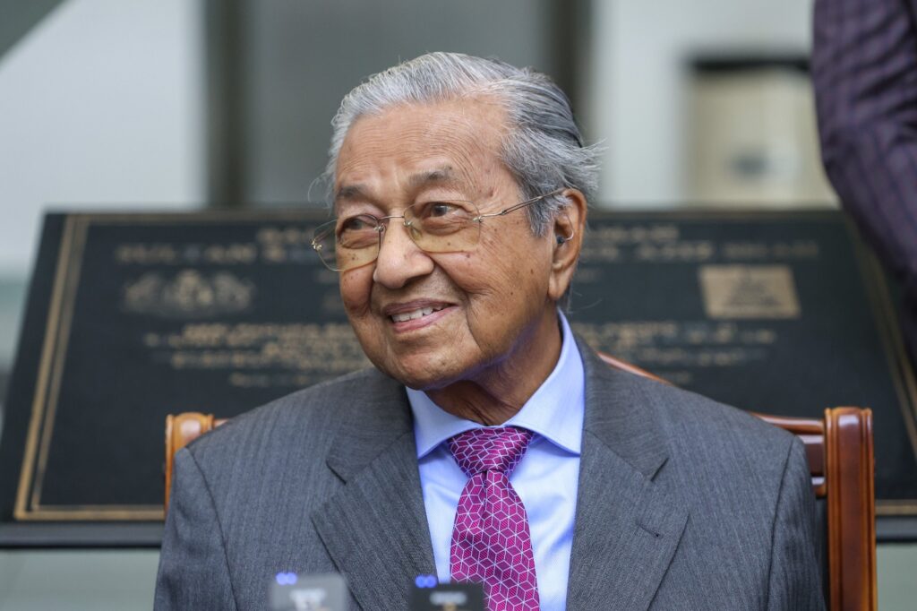 Perpecahan jejas orang Melayu jadi PM