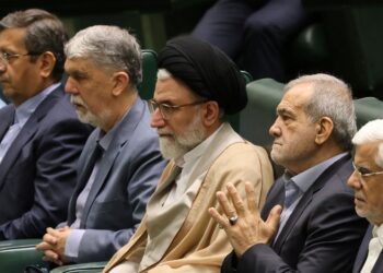 GAMBAR fail Esmail Khatib (tengah) yang terbunuh dalam serangan AS-Israel.- AFP