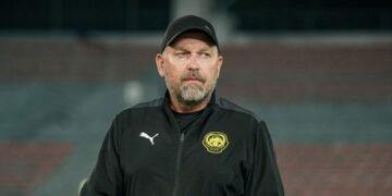PETER Cklamovski turut ditamatkan kontrak secara persetujuan bersama berkuat kuasa 16 Jun ini.