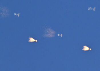 DRON Russia dipintas di Kyiv, Ukraine 16 Mac lalu. - AFP