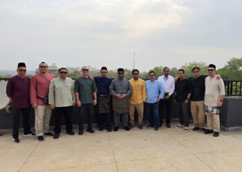 Dari kiri, Noorazrin, Imamal, Salami, Hazwan, Hanif, Shamsul, Ikhwan, Fauzul, Amjath, Zaim, Wafi dan Nik Khairul di Juba, Sudan Selatan.