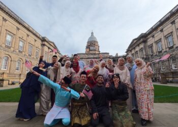 NURUL Iman Muhammad Dimyati
dari Scotland, United Kingdom.