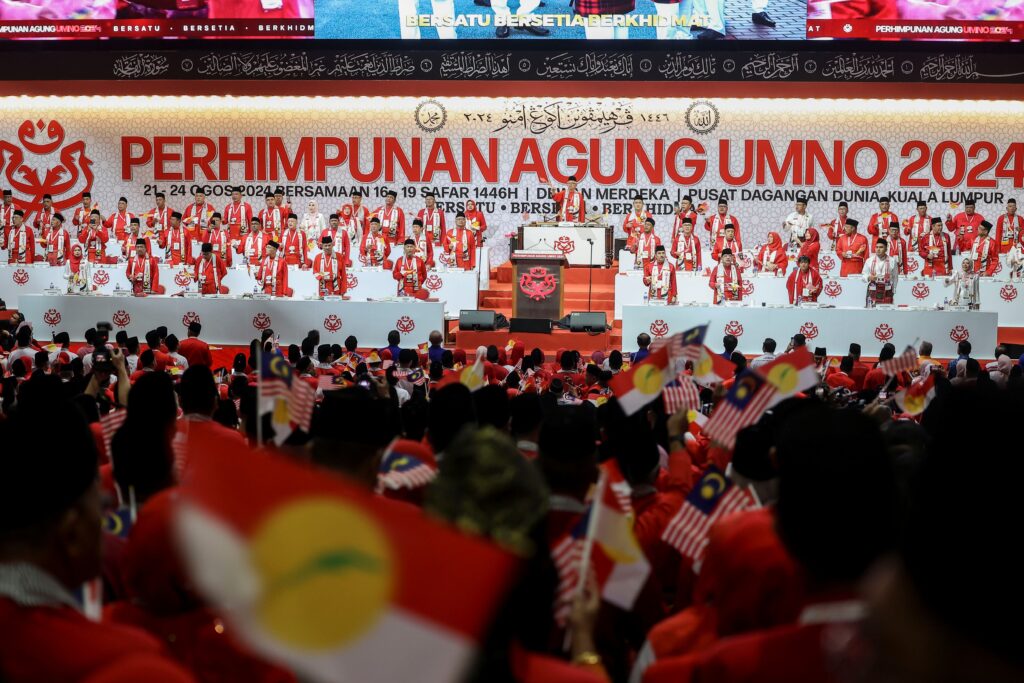 Sandiwara atau strategi kembalinya pemimpin UMNO?