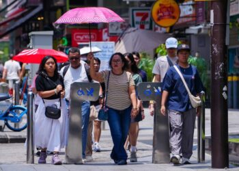 EMPAT kawasan di Kedah iaitu Kota Setar, Pokok Sena, Pendang dan Baling kini berada pada Tahap 2 (gelombang haba). - UTUSAN/SADDAM YUSOFF