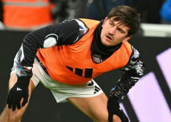 Harry Maguire mendedahkan rundingan sudah dimulakan dan yakin keputusan dapat dicapai dalam masa terdekat. - AFP