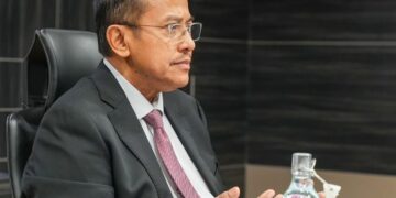 AHMAD SAMSURI MOKHTAR