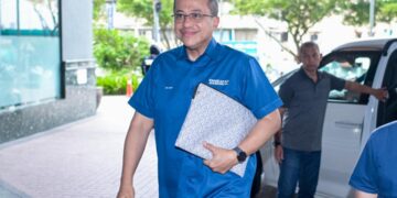 AHMAD SAMSURI MOKHTAR