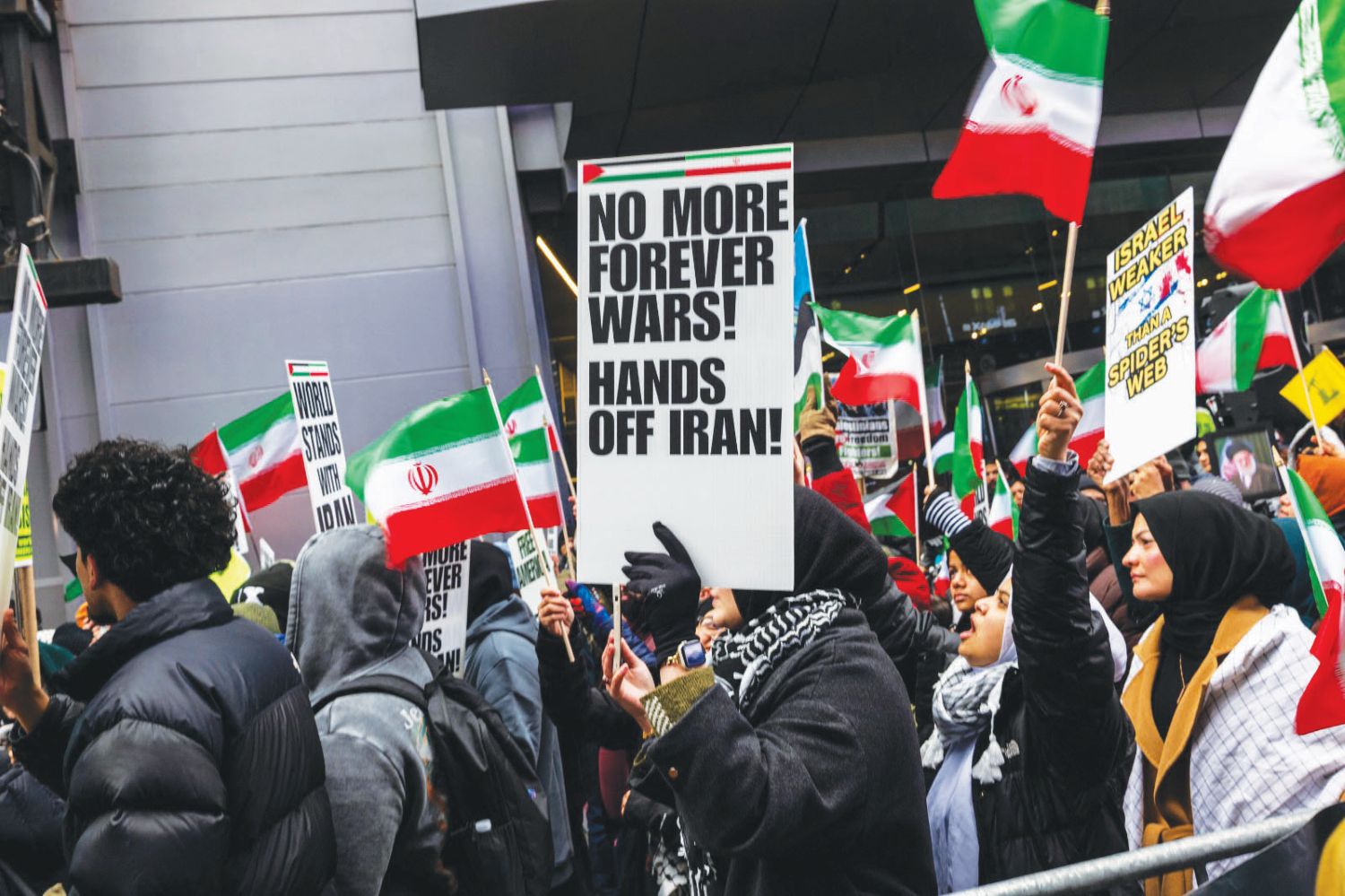 Iran, AS saling ancam musnah kemudahan minyak Iran, AS saling ancam musnah kemudahan minyak